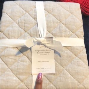 Belgium’s flax linen diamond sham